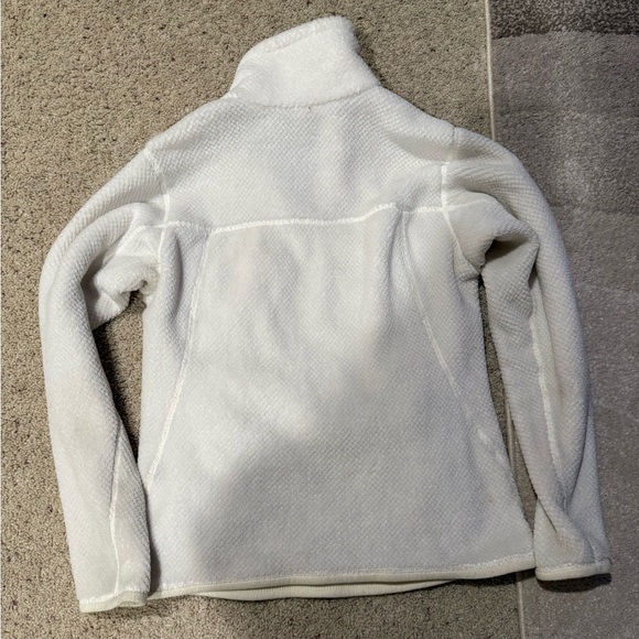 Patagonia 1/4 zip - Picture 4 of 4